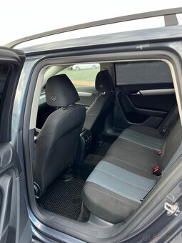 Predám Volkswagen Passat B7 - 12