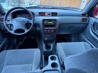 Honda CR-V 2,0 VTEC BENZÍN 4X4 - 12