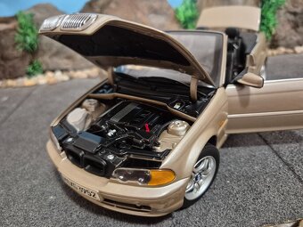 Prodám model 1:18 BMW 3 serie cabriolet E46 2003 - 12