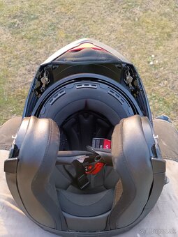 Helma, přilba - YOHE - 12