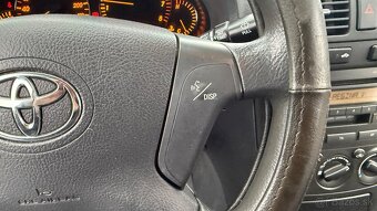 Toyota Avensis 1.6 - 12