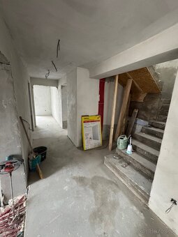Novostavba RD 330m2 - 12