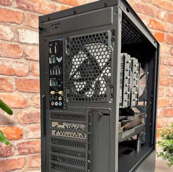 Ryzen 7 7700X\32GB\RTX 4070S\SSD\850W Zdroj - 12