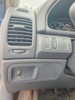 Renault Laguna Grandtour - 12