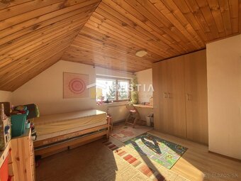 Rodinná usadlosť v úžasnej lokalite, Pozemok 9600 m2 - 12