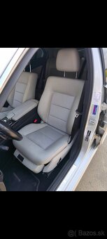 Mercedes - Benz E350CDI 4Matic Kúpené SK - 12
