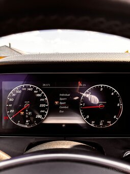 Mercedes E220d 143kW, W213 - 12