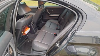 BMW e90 318 d - 12