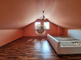 PREDAJ rodinný dom s tenisovým kurtom Levél - 12