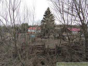 Rozľahlý pozemok so starším domom v Hornej Štubni (2714 m² - 12