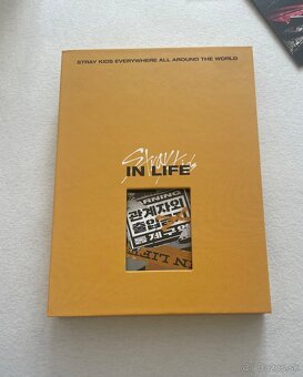 Albumy a karty - 12