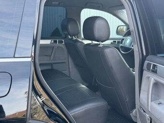 Volkswagen Touareg 2.5 R5 TDI – 4x4, rok 2006 - 12