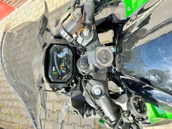Kawasaki ninja 1000 sx - 12