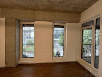 Prenájom 2-izbového bytu, Malá Praha, Suvorovova - 12