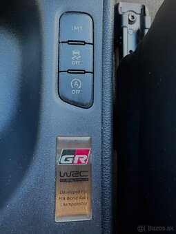 TOYOTA GR YARIS - 12