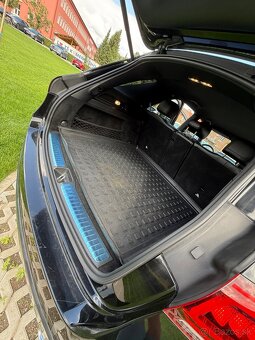 Mercedes Benz GLE - slovenske vozidlo , komplet servis.hist. - 12