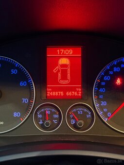 Volkswagen Golf - 12