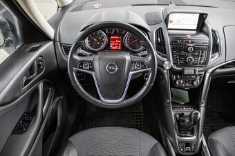 Opel Zafira 2013 - 12