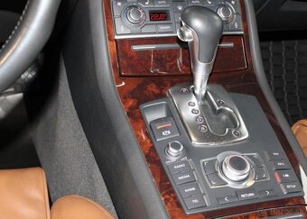 Audi A8 4,2 FSI quattro 4x4 tiptronic benzín automat - 12