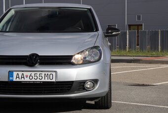Volkswagen Golf 6, 1.6 TDI Trendline. - 12