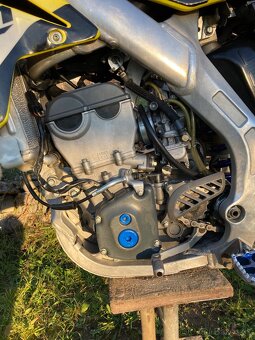 Suzuki rmz 250 - 12