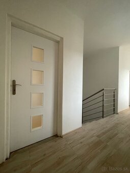 Polyfunkčná budova na prenájom, 15 kancelárskych priestorov - 12