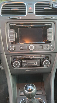 VW Golf VI Variant 1.6TDI 77kW bixenon - 12