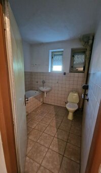 Na predaj 8-izbový rodinný dom v Galante TOP - 12