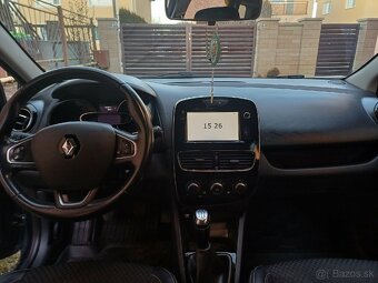 Renault clio - 12