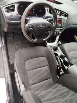 KIA CEED SW 1.6 CRDi - 12