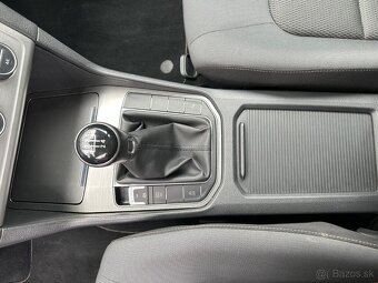 Golf 7 Sportsvan 2016 - 12