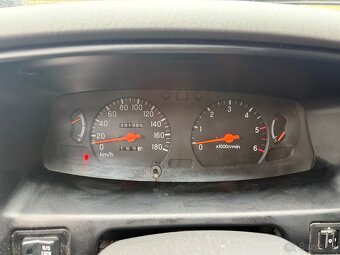 Predám Mitsubishi L200, 85KW, zadná uzávierka - 12