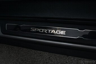 Kia Sportage 1.7 CRDi 2WD Platinum sivá - 12