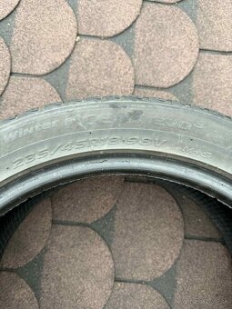 Hankook 235/45 r18 - 12
