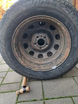 Zimna sada Dacia Duster 215/65 R16 - 12