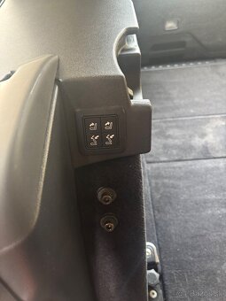 Range Rover Sport HSE 3.0D 7-miestny - 12