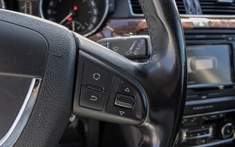 Škoda Superb Combi 2.0 TDI 2011 - 12