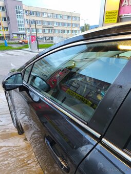 Toyota Avensis Combi T27 2011 2.0D-4D - 12