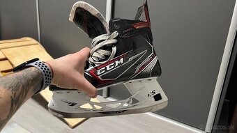 Korcule CCM Jetspeed FT490 8,5D - 12