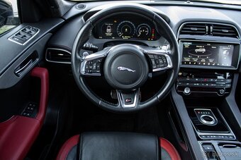 JAGUAR F PACE "S" 3.0 TDV6 - 12