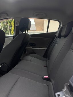 Renault Megane 1.6 16v - 12