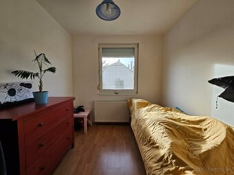 Predaj 5-izbový RD na začiatku obce Rajka, HU. - 12