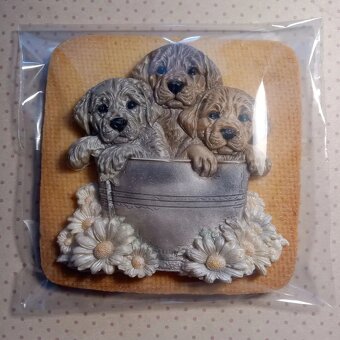 Ručné vyrábané čokolády lepené na maslovéj sušienke - 12