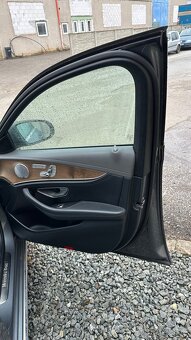 Mercedes-Benz E250 - 12