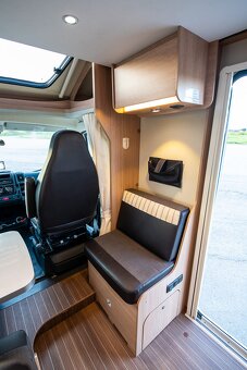 Autokaravan Sunlight T65 - 12