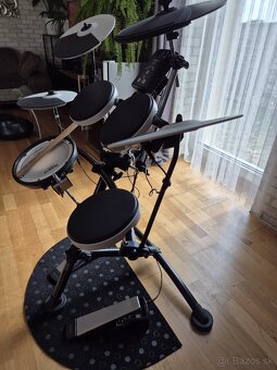 Elektronické bicie Roland - 12