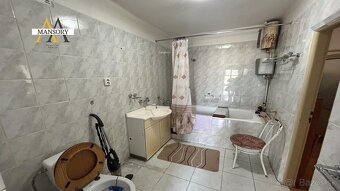 Na predaj rodinný dom priamo v Komárne - 12