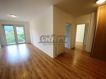 3-izb. byt s park. miestami M. Sch. Trnavského . BA - 12