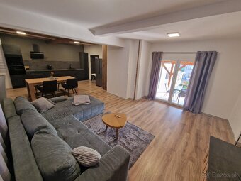Krásny, moderný, svetlý a zaujímavo riešený dom na predaj - 12