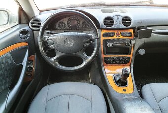 Mercedes-Benz CLK Kupé 270 CDI Elegance - 12